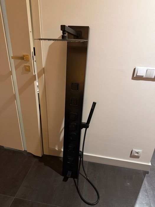 panel prysznicowy czarny