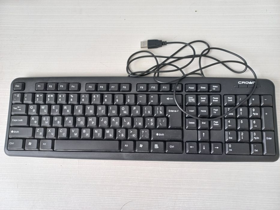 Клавиатура USB Crown CMK-11 черная.