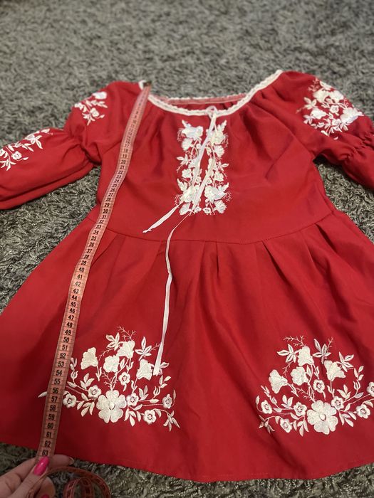 Вишете плаття дитяче