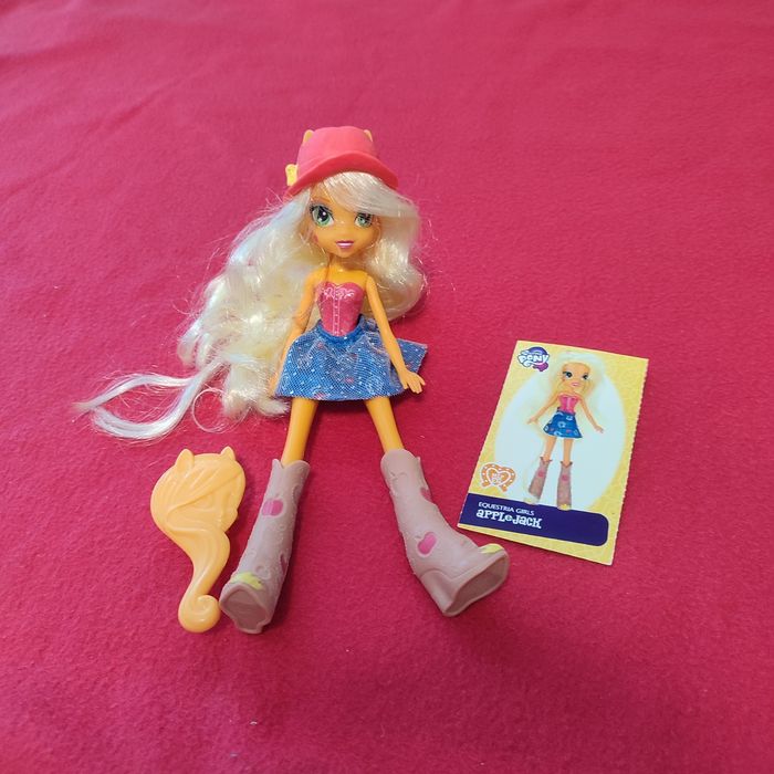lalka My Little Pony Equestria Girls Applejack.