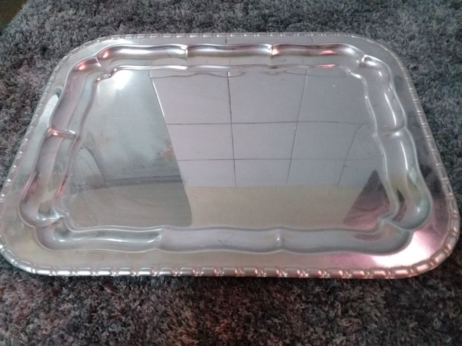 4 bandeijas em inox em muito bom estadoo