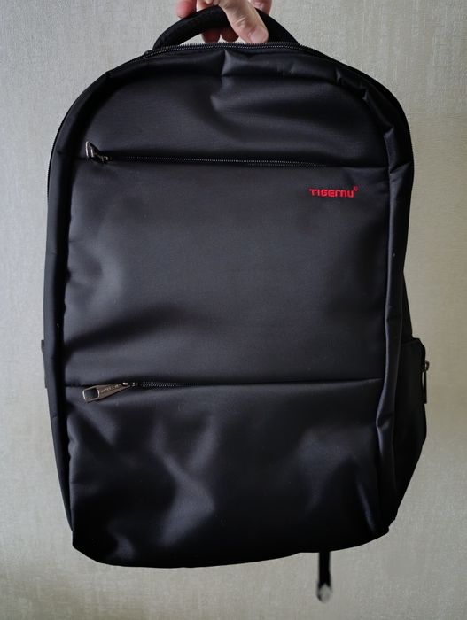 Продам новий рюкзак Tigernu 3032A 17' black