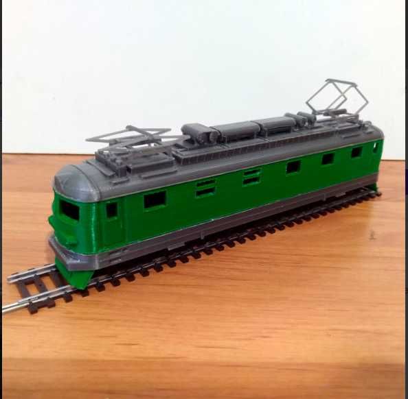 модель локомотива