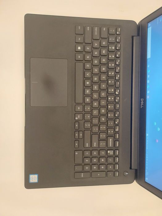 Dell Latitude 3500/15,6"FHD/i5-8265U/12Gb/255Gb