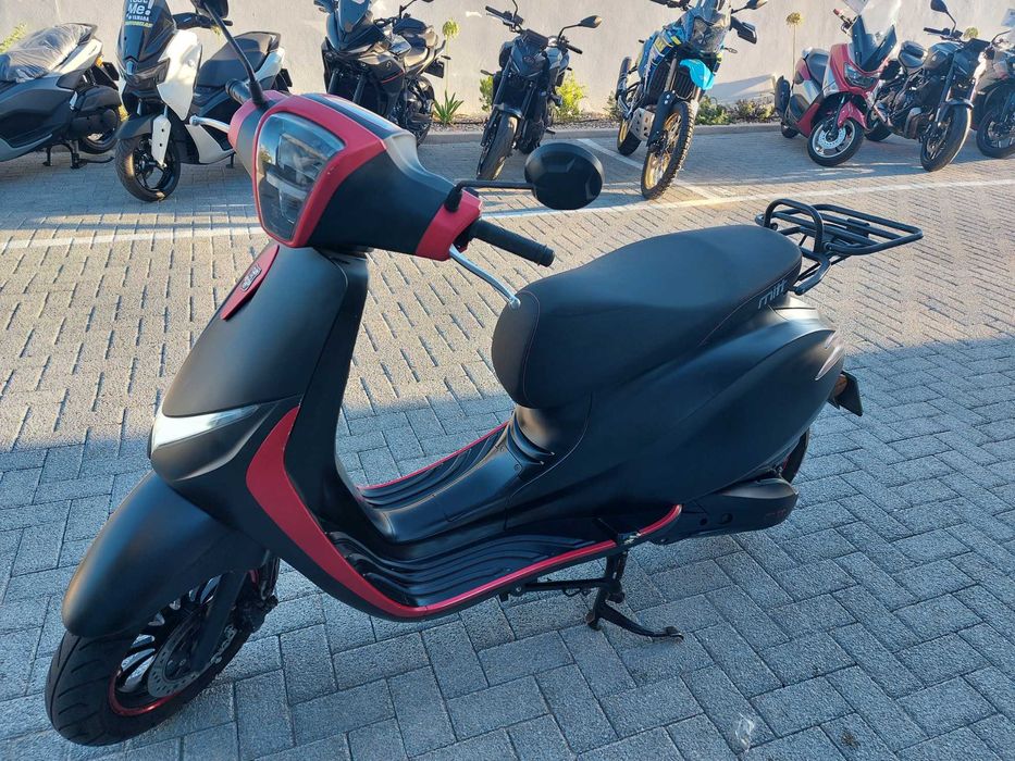 Scooter 125 Mitt Tipo vespa