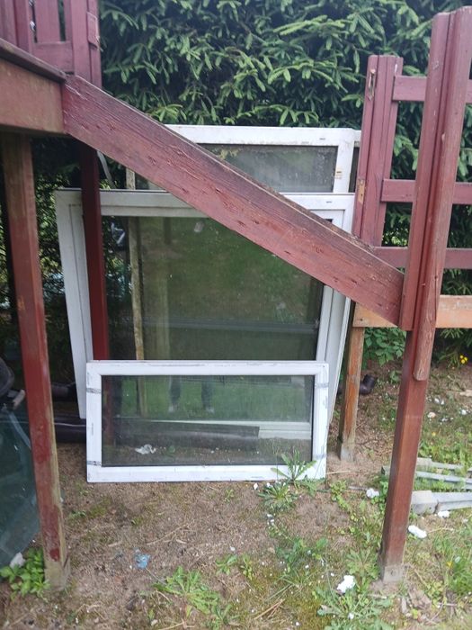 Okna PCV  różne  białe