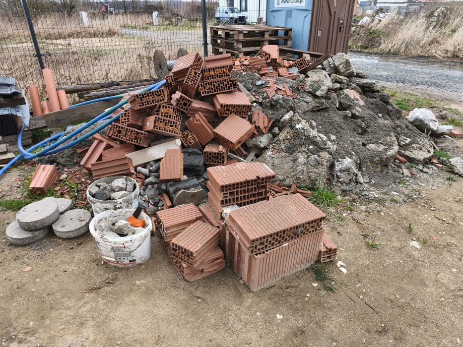 Gruz beton i cegła ok 7m3