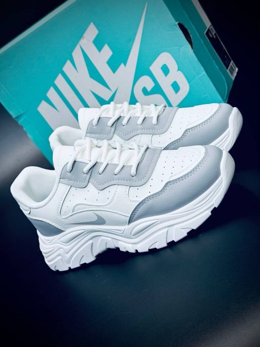 Жіночі стильні кросівки Nike білі шкіряні/Кроссовки найк женские