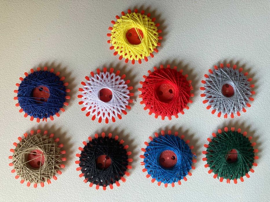 Conjunto de Linhas de Costura de Várias Cores