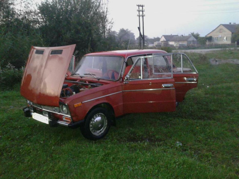 Автомобіль Ваз 21061