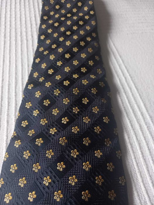 Gravata 100% seda Tie Rack, modelo Stralford (Portes incluídos)