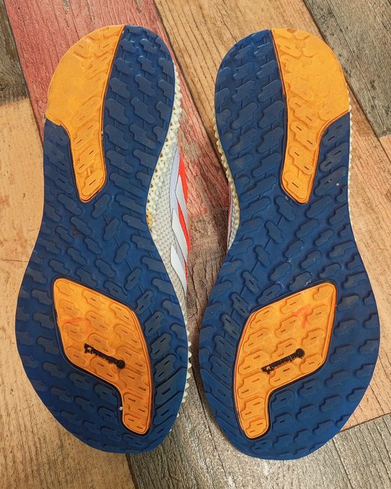 Кросівки adidas 4DFWD 2 у яскравому забарвленні Solar Red/Blue/White
