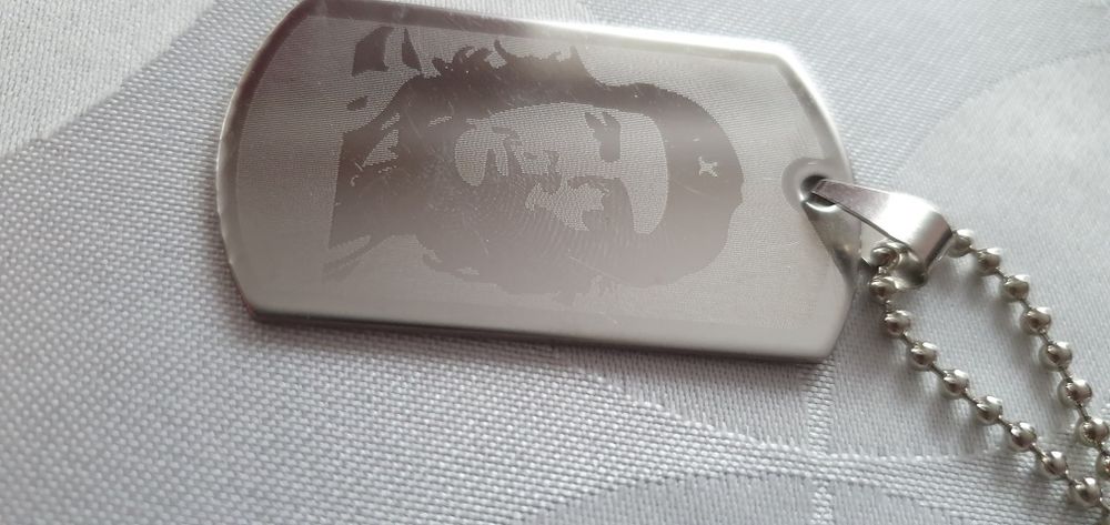 Niesmiertelnik wisior łańcuch.