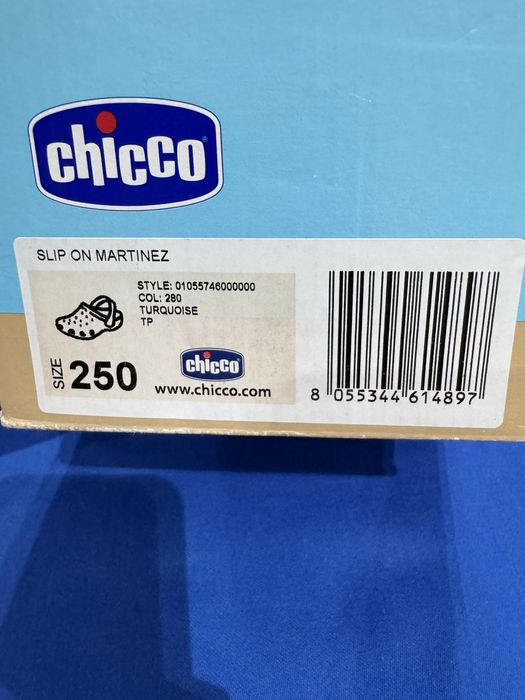 Vendo ‘crocs’ CHICCO número 25 como NOVAS