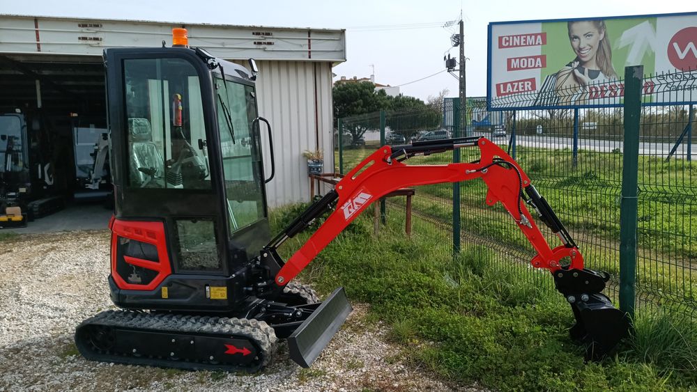 Mini giratória 1800kg  M/Kubota