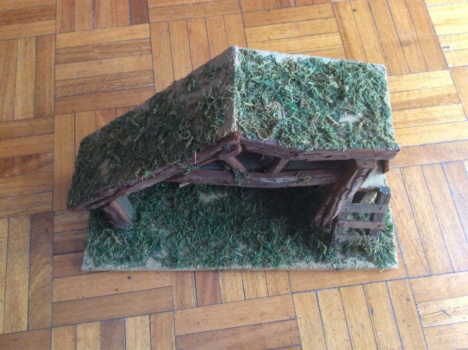 Vendo casinha rústica artesanal para presépio