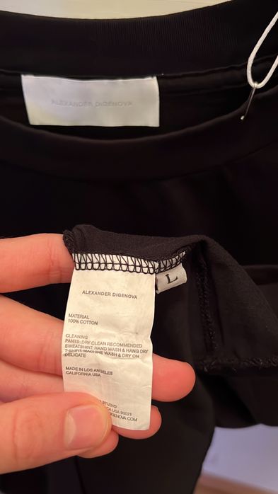 Alexander Digenova Skins T-Shirt