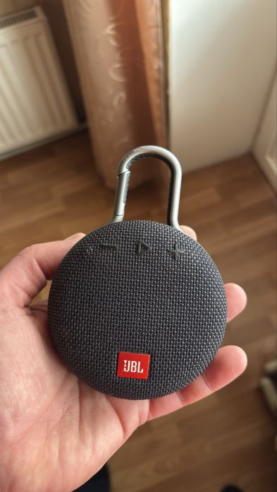 JBL clip 3 портативна колонка