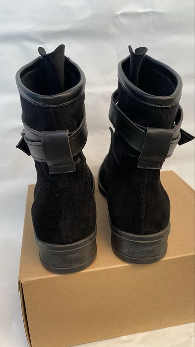 Ботинки жіночі з натуральної замші