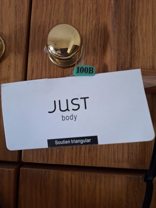 Soutien Preto Triangular T: 100B Just Body