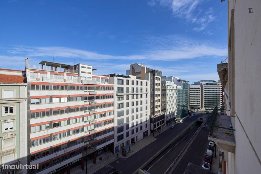 Quarto - localizado em Marquês de Pombal Lisbon