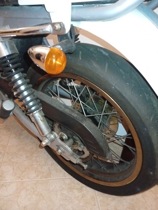 Mash Café Racer 125cc | 2015 | 7.827 km | Um único dono