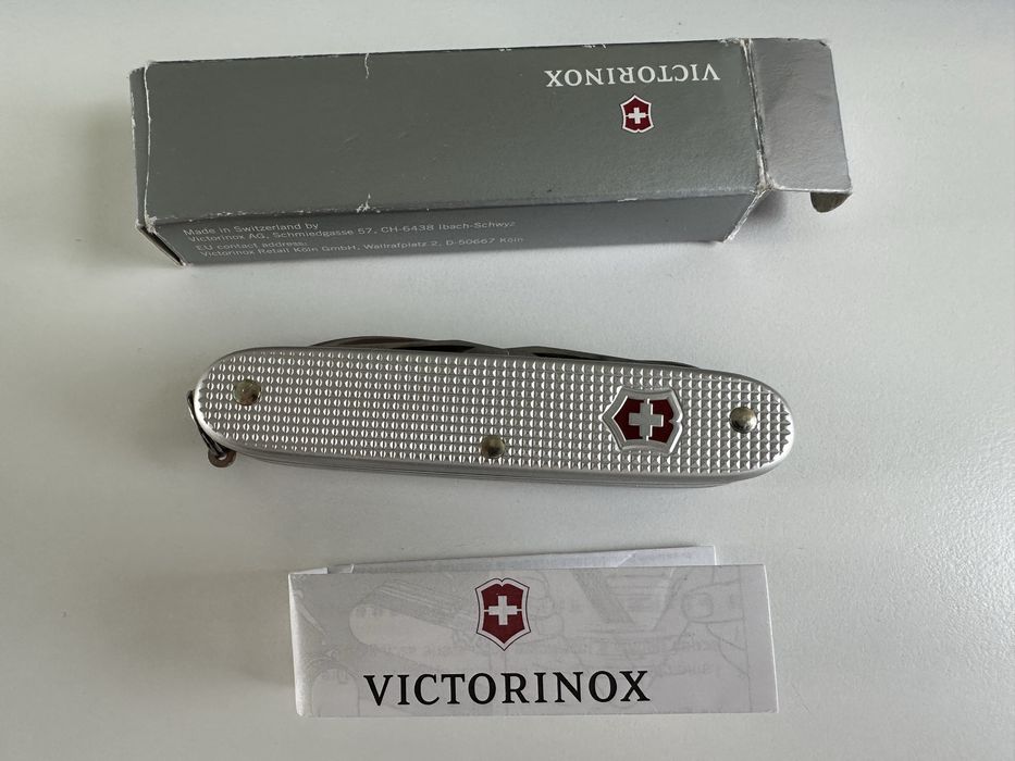 Складаний ніж Victorinox Pioneer X ALOX 0.8231.26