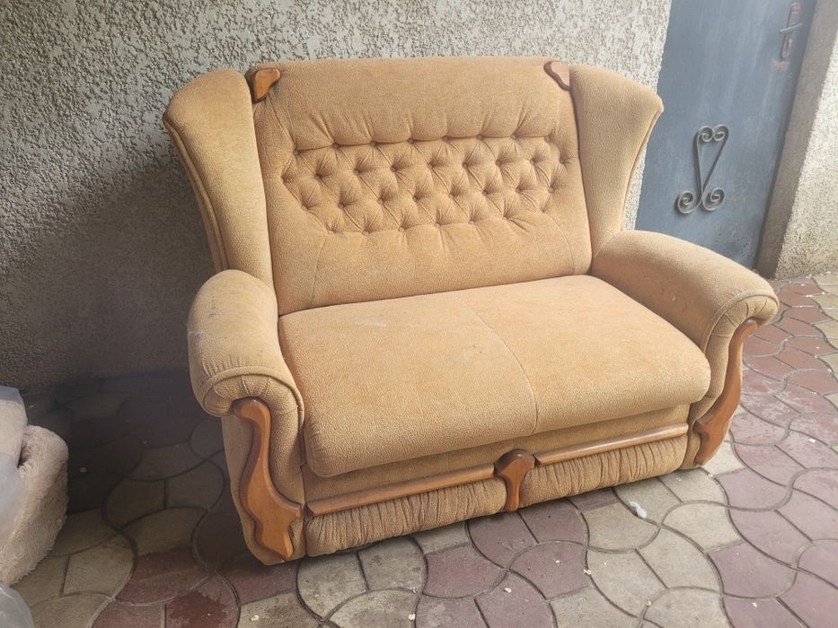 Продам диванчик б/у