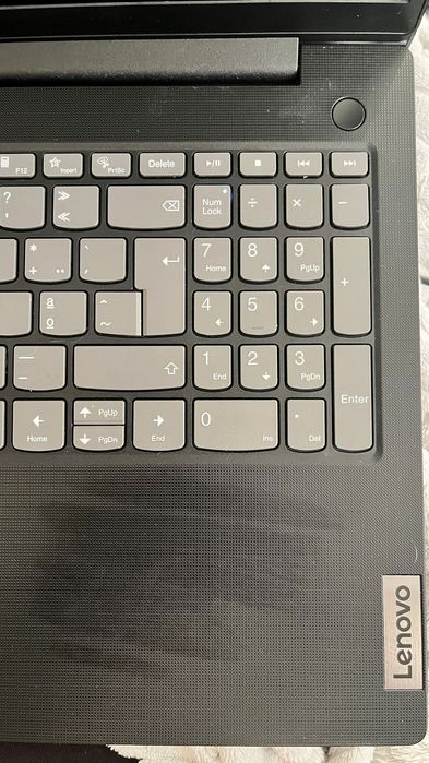 Lenovo V15-ITL 15,6" I3-1115G4 8GB 256GB SSD W10