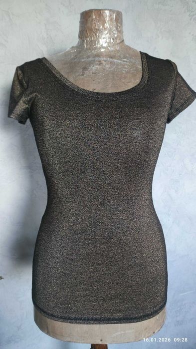 złota koszulka Wet Seal – połyskująca, metaliczna nitka r. S