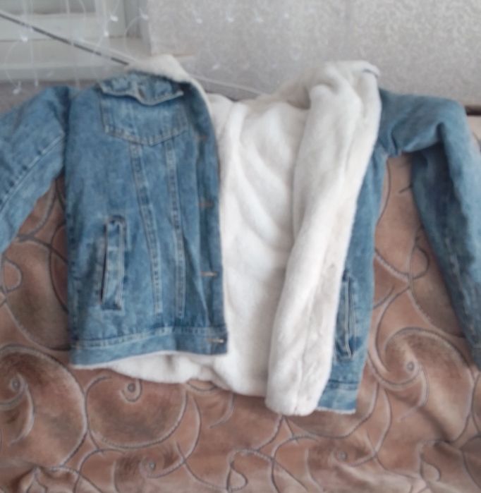 Джинсова куртка утеплена