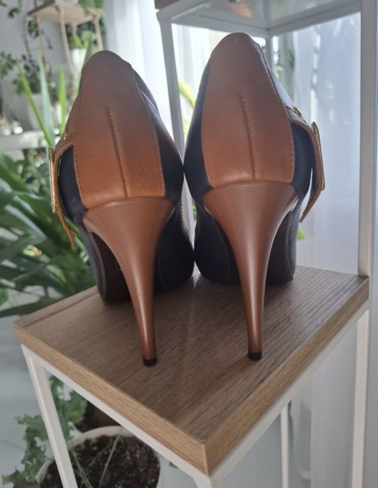 Okaxja ! czułenka 38 skórzane Milano szpilki 10 cm Hit na codzień