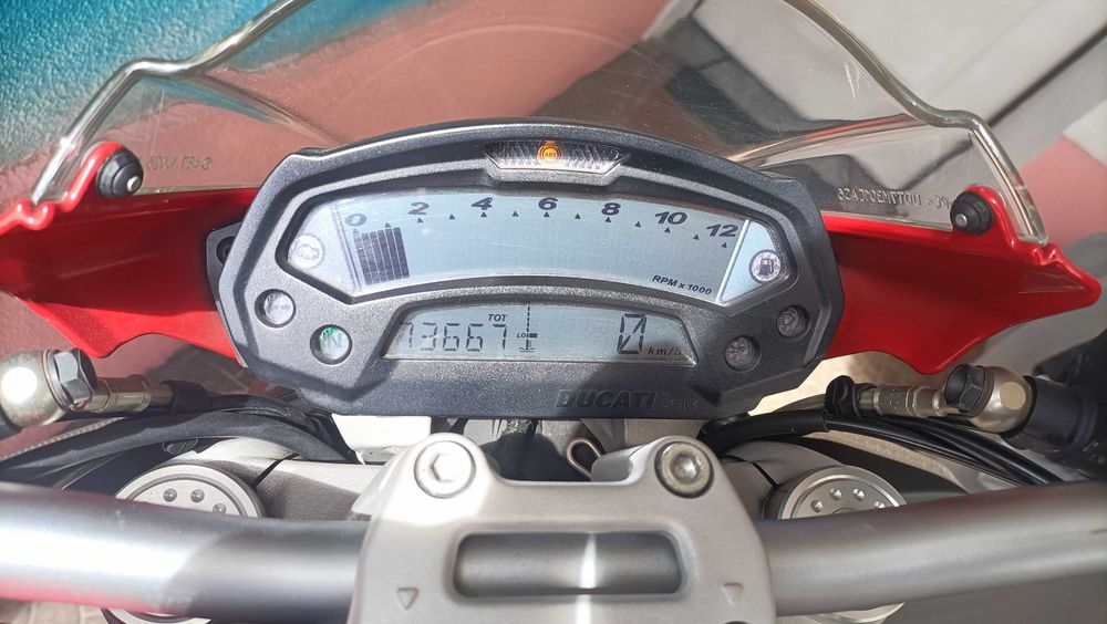 Ducati Monster 696 abs