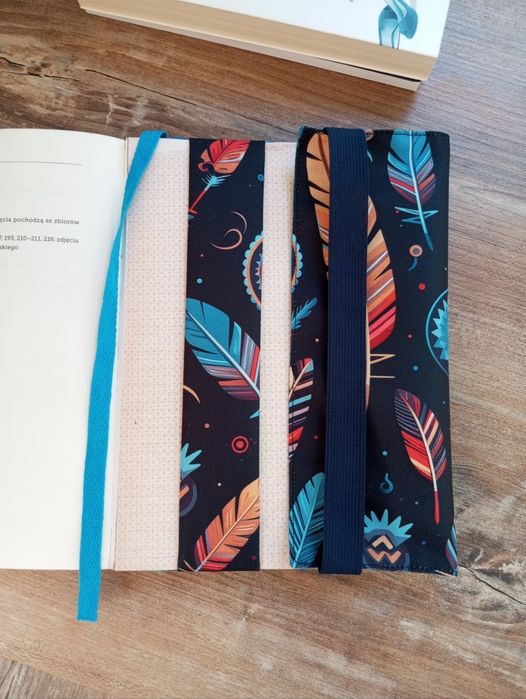 Otulacz na książki. Etui. Okładka.