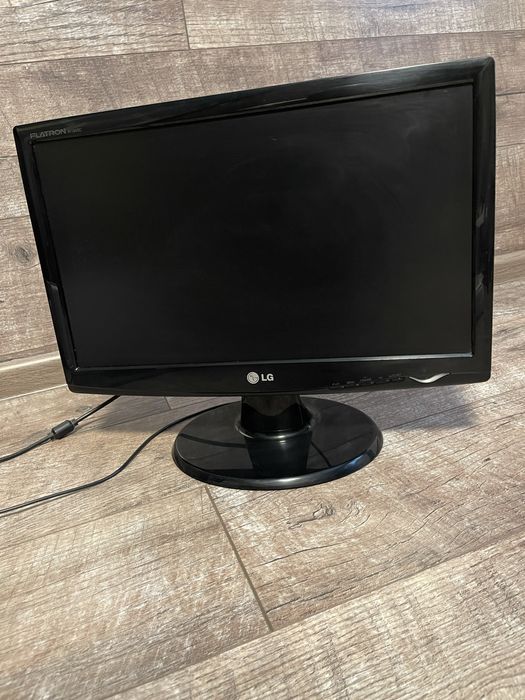 Монитор LG Flatron w1943c