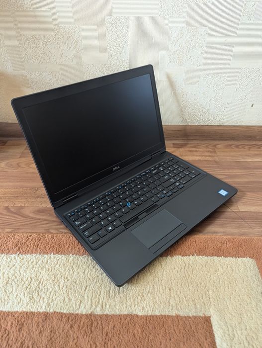 Dell Precision 3530 /i5-8400H/16GB/256 SSD/Nvidia P600 4GB