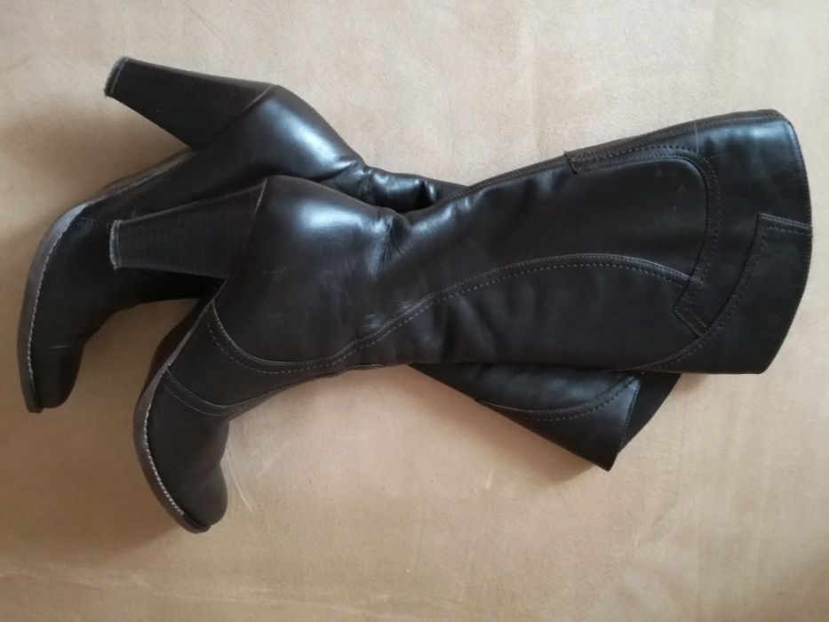 oferuję botki skórzane używane