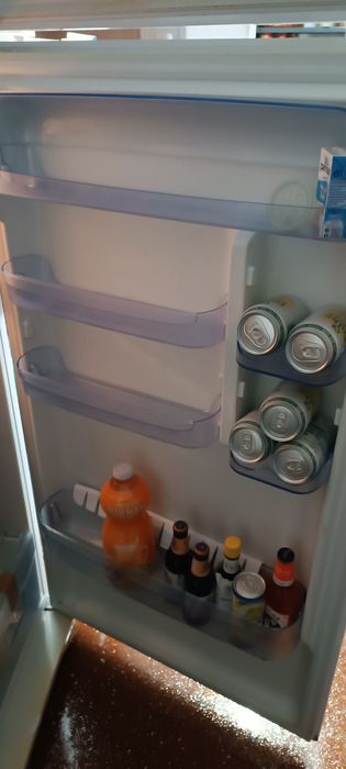 Frigorífico arca  70x70x1.80 Indesit