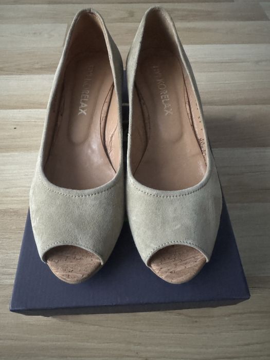 Buty Ryłko  Relax na koturnie rozm 37