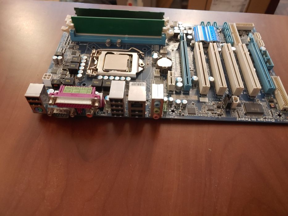 Комплект: материнка сокет 1156+процесор x3470+память