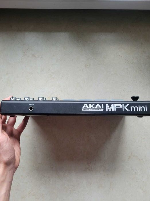 MIDI клавіатура Akai MPK mini MK2 (black edition)
