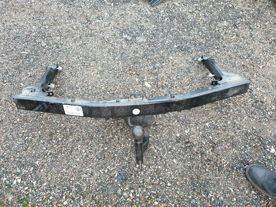 hak holowniczy audi 8W0