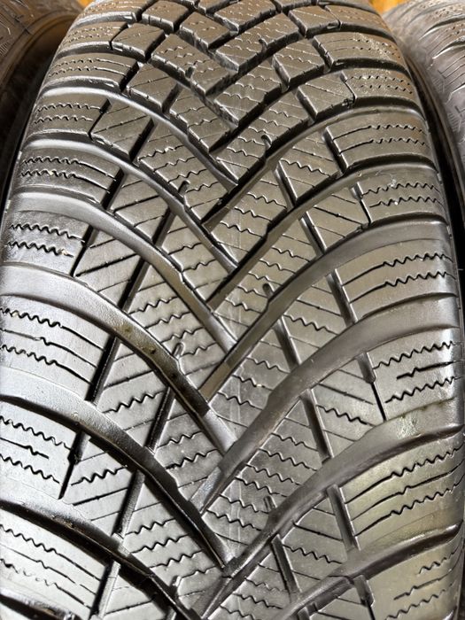 Автошини колеса резина 195/65 R15 Hankook Winter Icept RS3 2024 рік