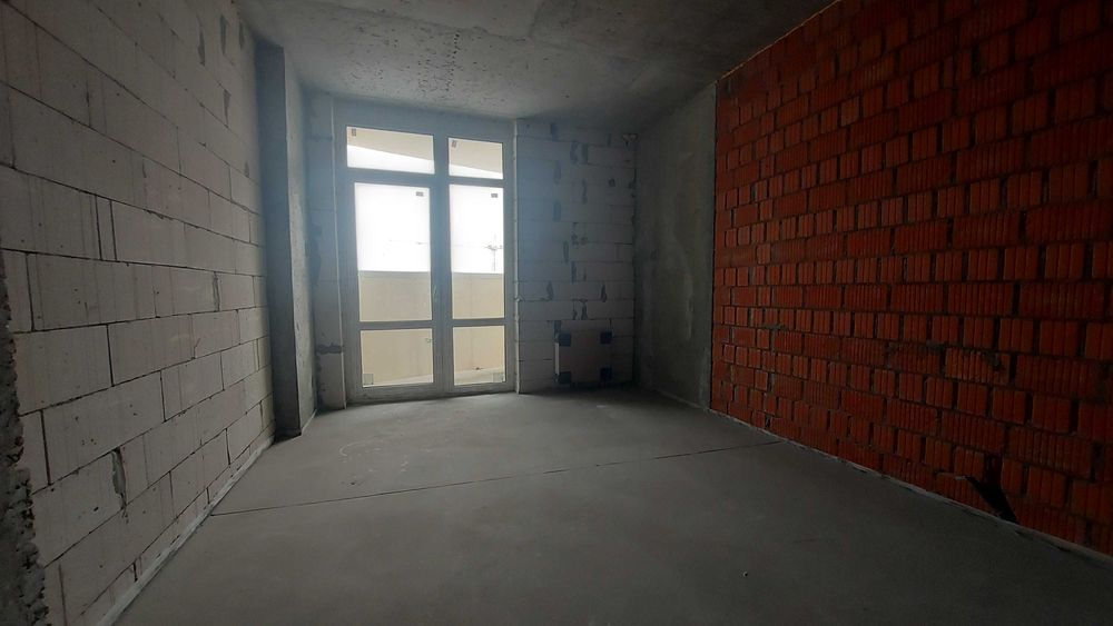 Продажа 3-х кім. квартири; вул. Кибальчича, 2