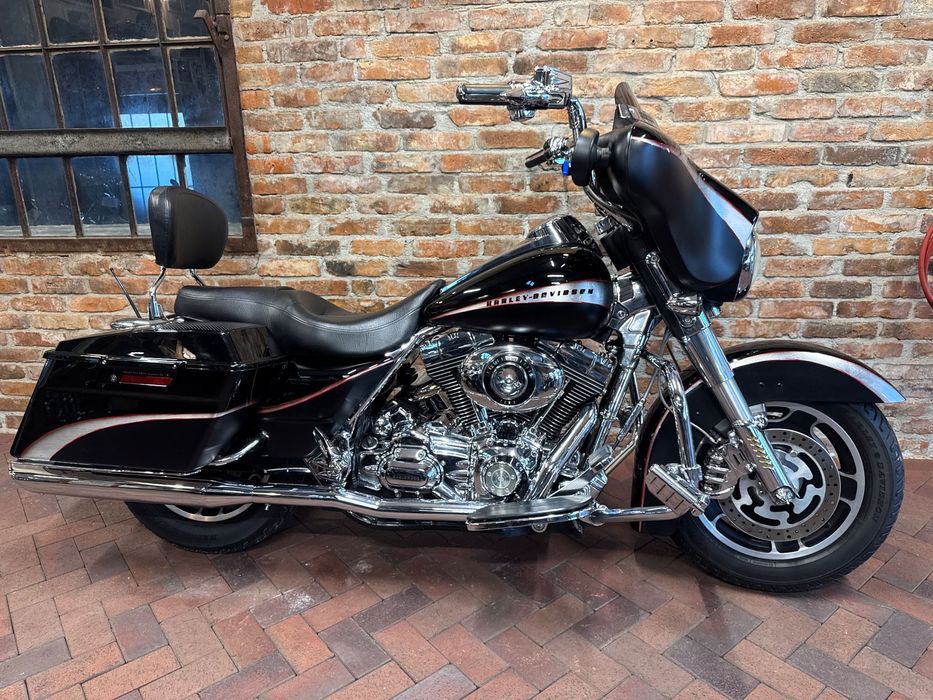 Harley-Davidson Touring Street Glide full opcja Kuryakyn Vance&Hines