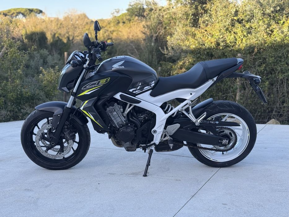 Honda Cb650F ABS Tricolor / 2016 / 29.000km