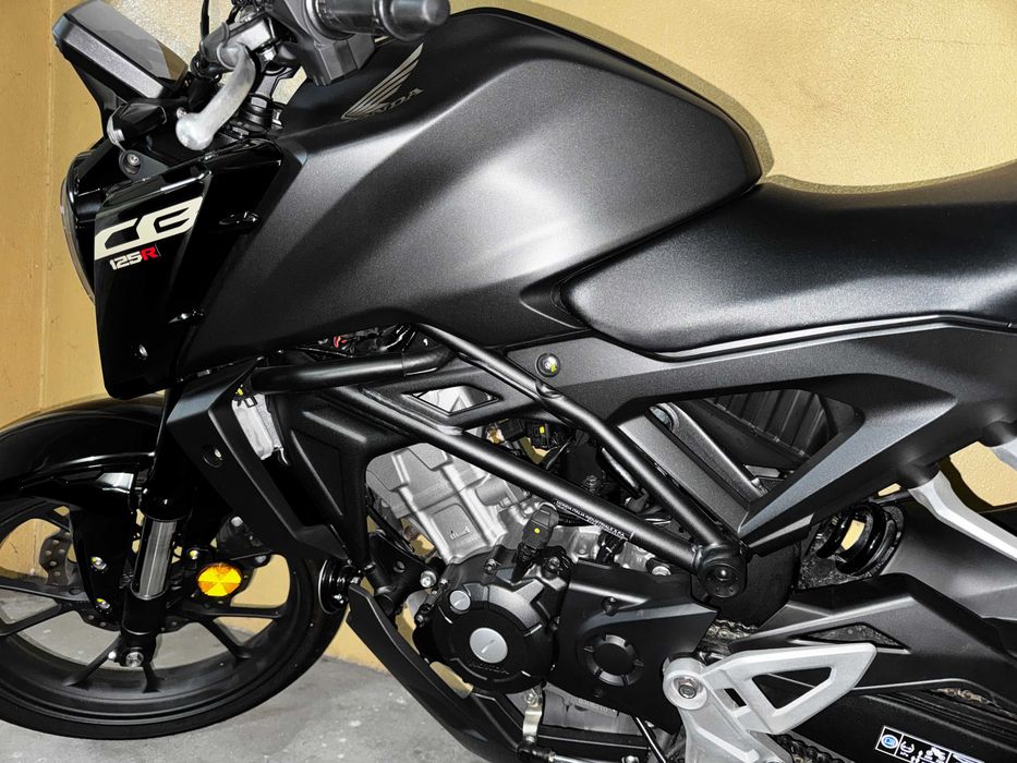 Honda cb125r - 2025 - 1700km