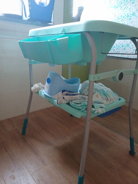 Muda fralas com banheira CHICCO