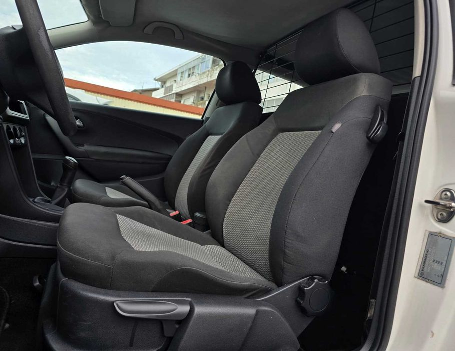 VOLKSWAGEN POLO HIGHLINE 1.2TDI 75CV "2 LUGARES" (NACIONAL)