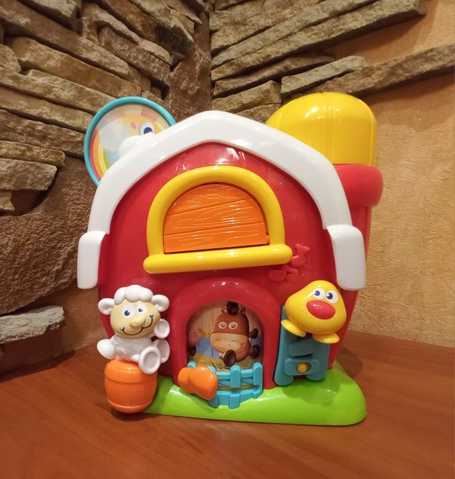 Детский музыкальный домик-сортер